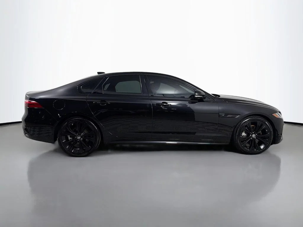 Certified Used 2024 Black Jaguar R-Dynamic SE image 4