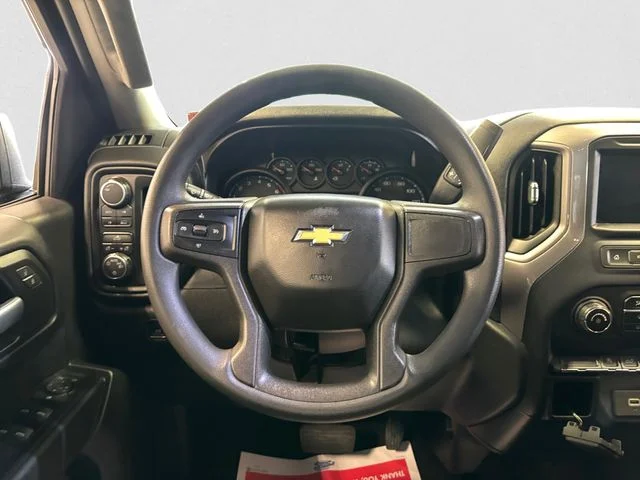 Used 2020 Black Chevrolet Custom image 13