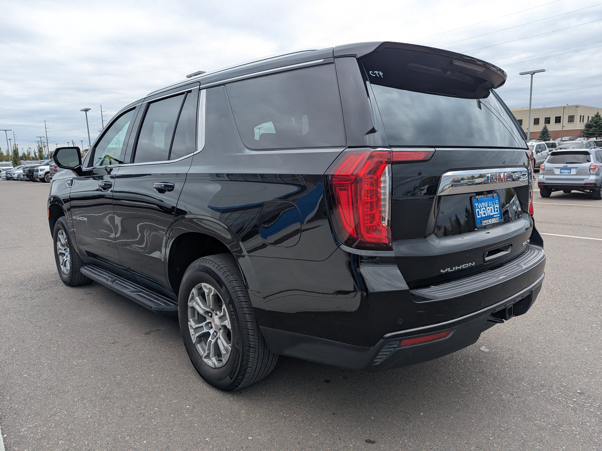 2023 GMC Yukon SLE - Photo 35