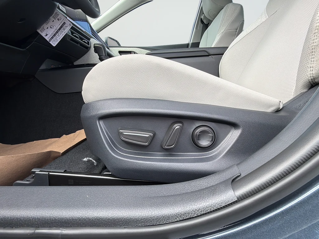 New 2026 Dark Cosmos <sup>1</sup> Toyota  XLE image 18