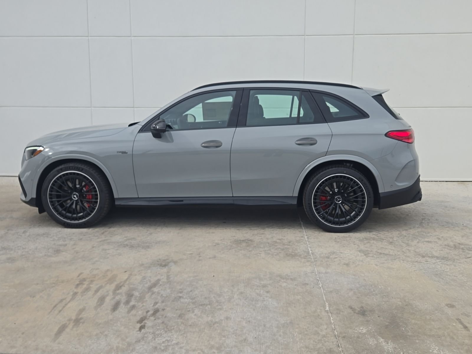 New 2027 MANUFAKTUR Alpine Grey Mercedes-Benz  image 9