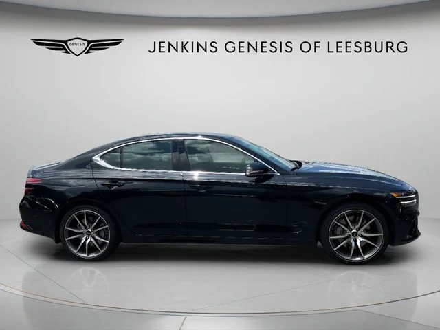 Used 2026 Black Genesis 2.5T image 3