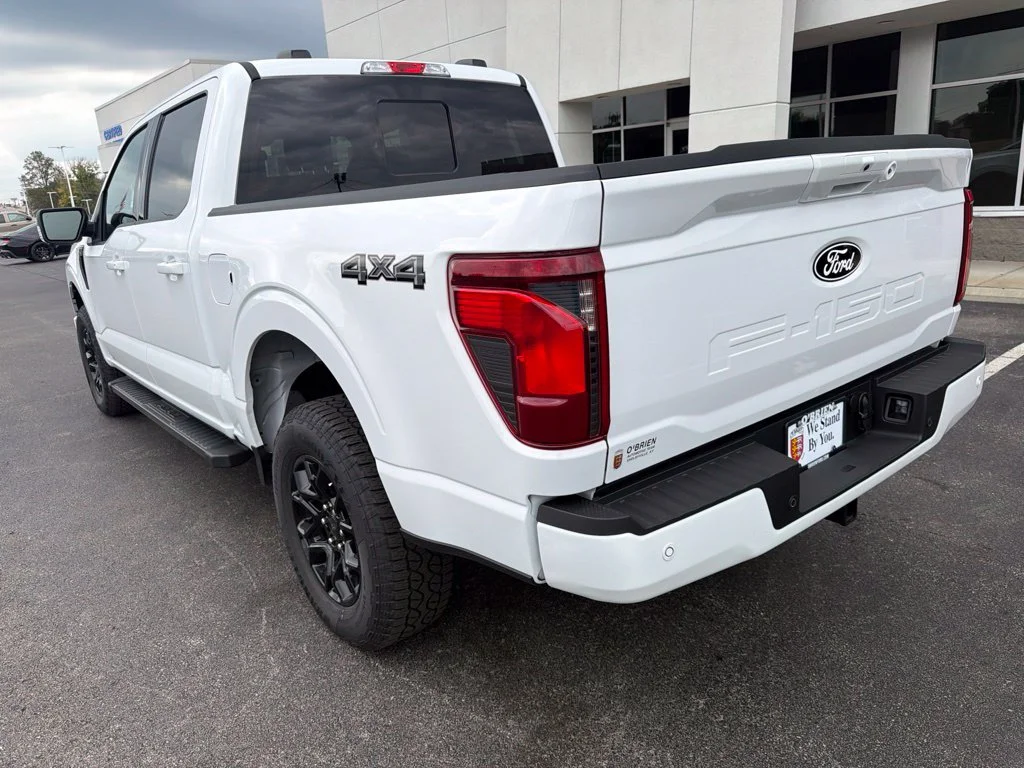 New 2026 Oxford White Ford XLT image 3