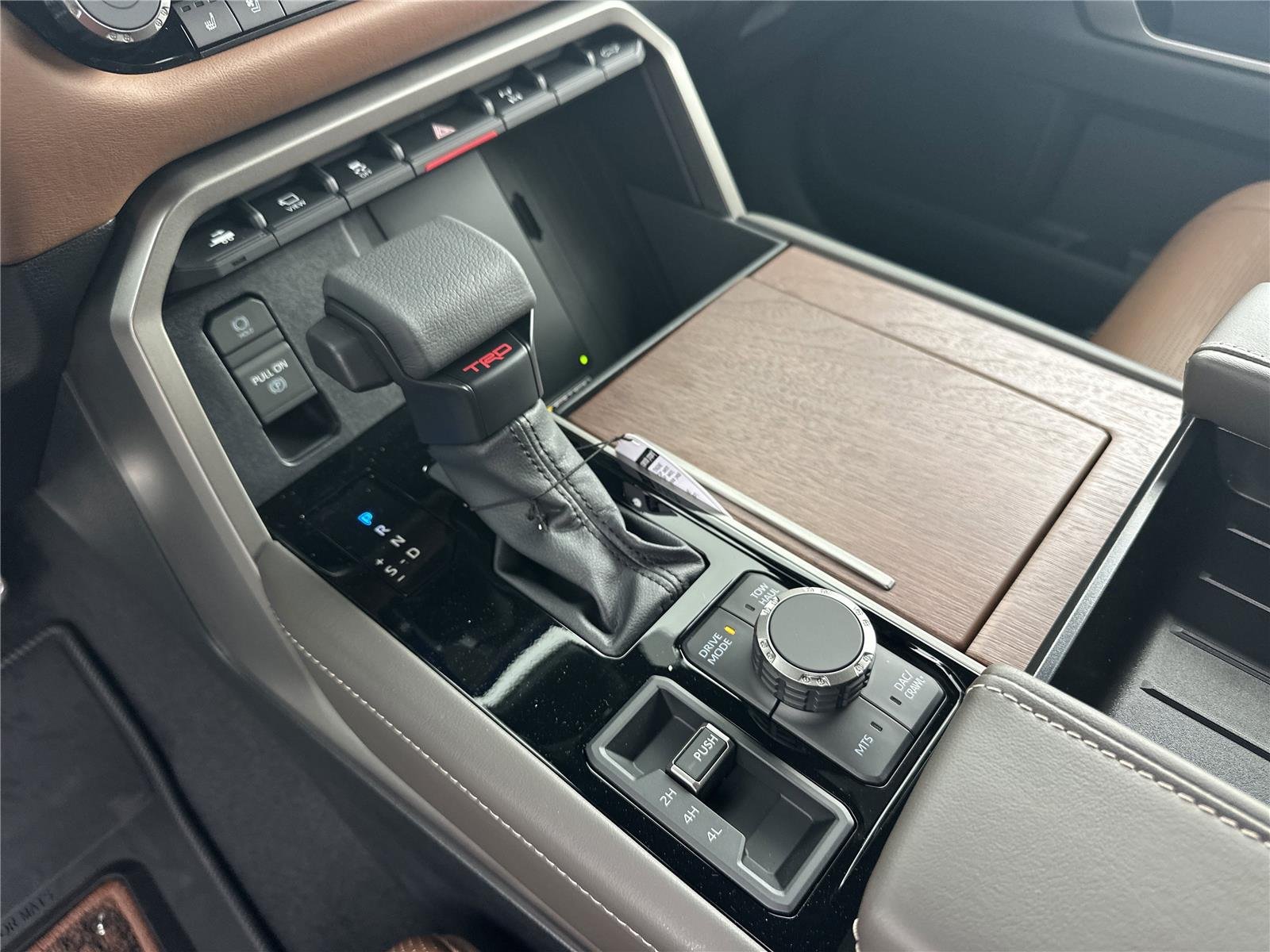2026 Toyota Tundra 1794 Edition - Photo 15