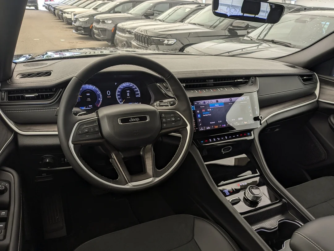 New 2026 Black Jeep Altitude - - 4x4 - 20 Gloss Black Wheels - Remote Start - Capri Leatherette & More! image 25