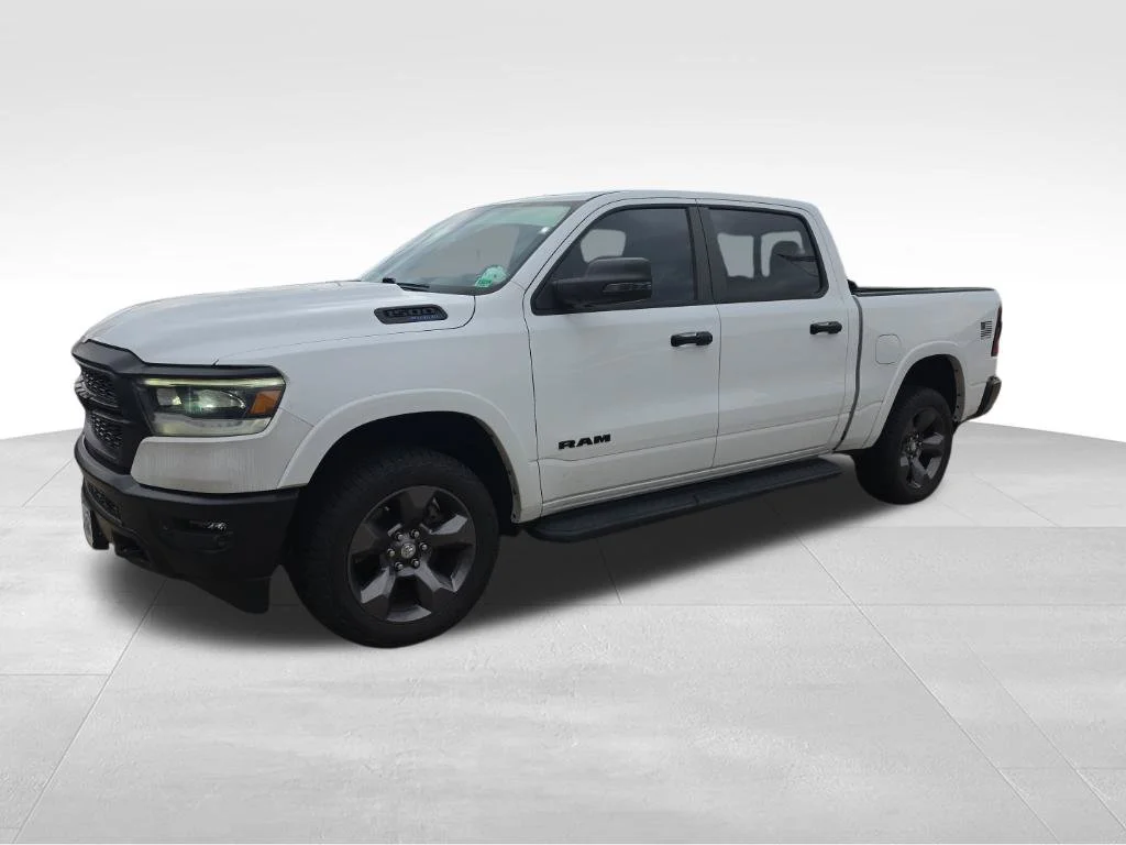 Used 2023 White Ram Big Horn/Lone Star image 2
