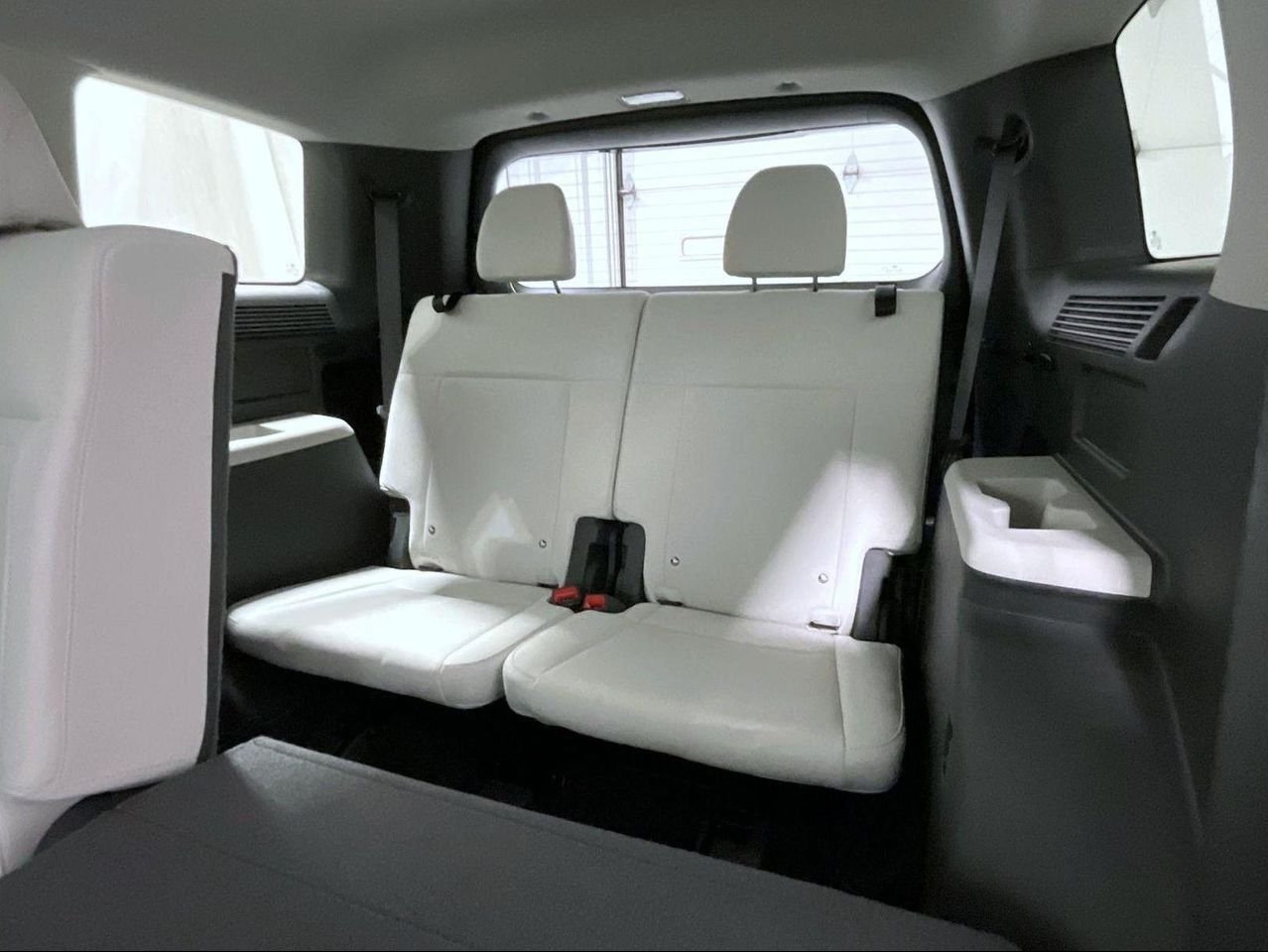 New 2026 Silver Hyundai SE image 21