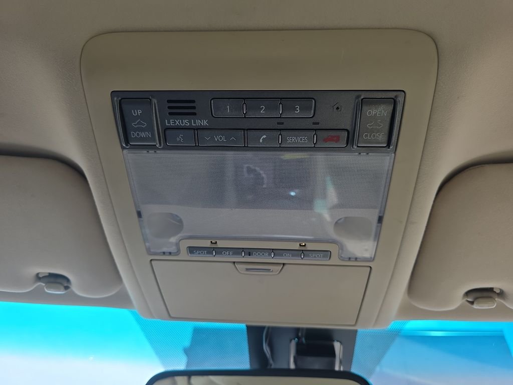 Used 2008  Lexus 460 image 28