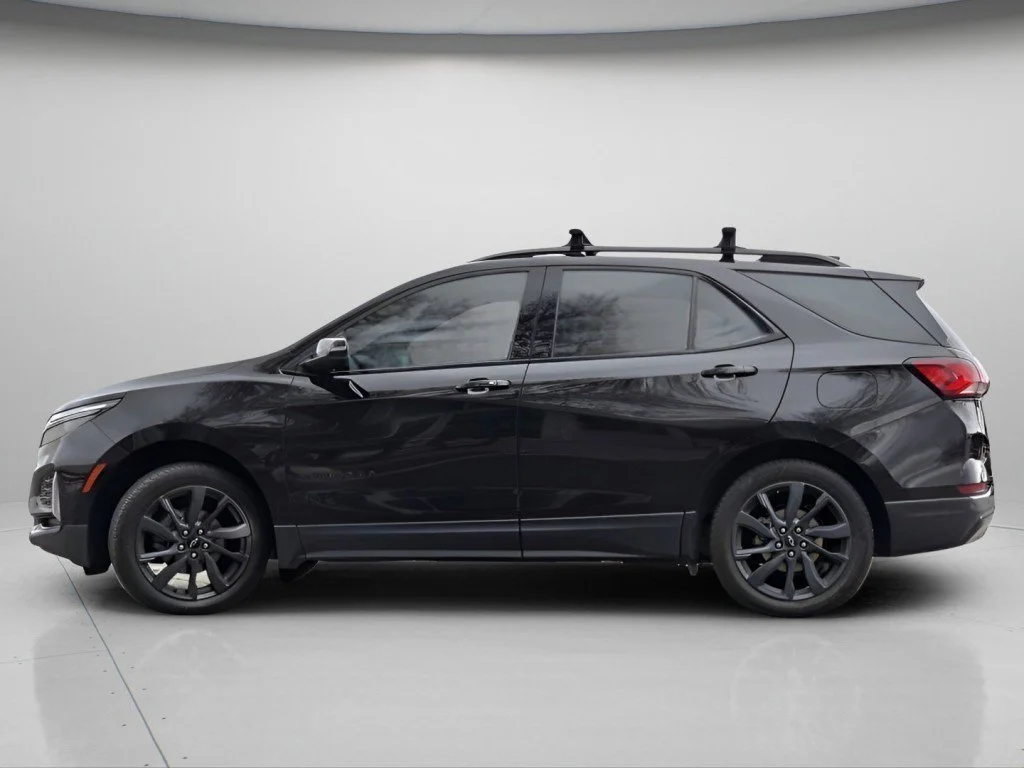 Used 2022 Mosaic Black Metallic Chevrolet RS image 20