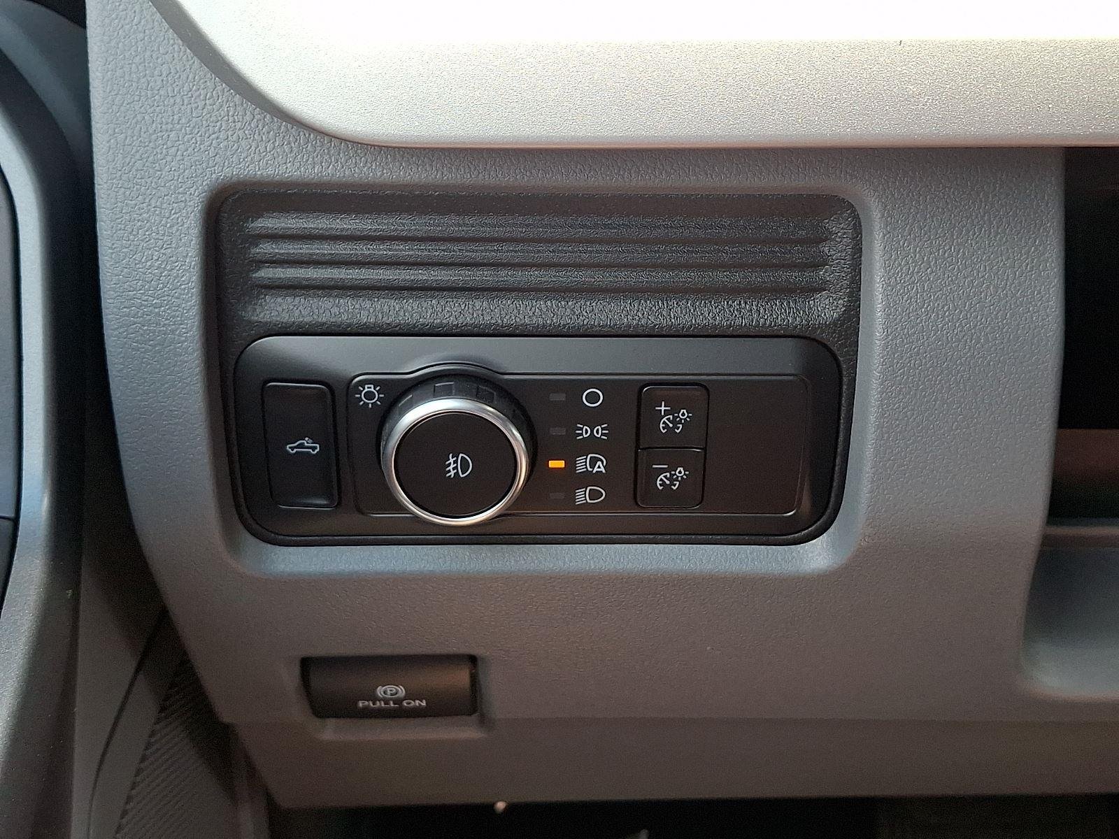 New 2026 Oxford White Ford F-250® XL image 15