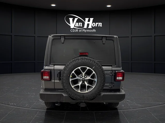New 2026 Granite Crystal Metallic Clear-Coat Exterior Paint Jeep Sport S image 12