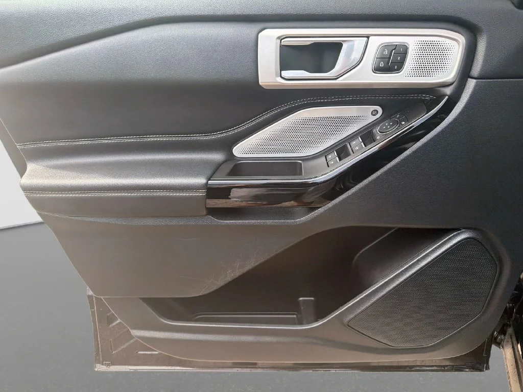 Used 2023 Agate Black Metallic Ford ST image 18