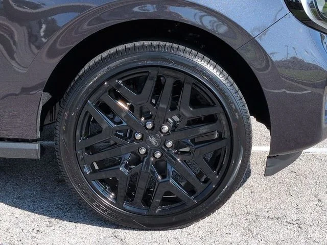 New 2027 Dark Matter Gray Metallic Ford Platinum image 11