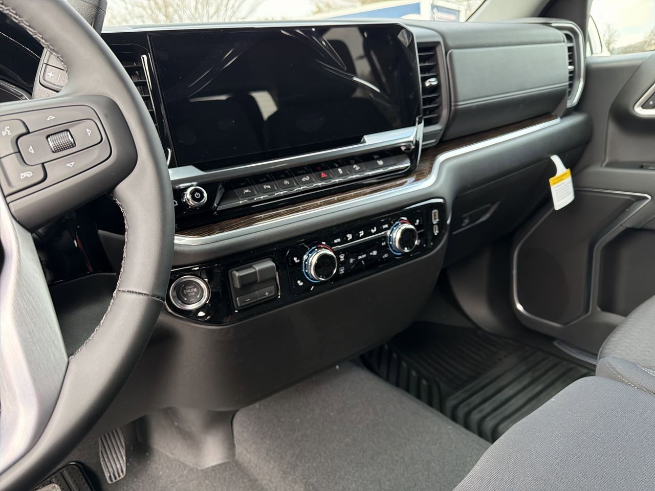 New 2026 Summit White GMC SLE image 11