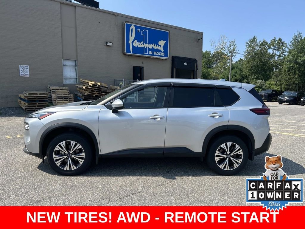 Used 2023 Silver Nissan SV image 2