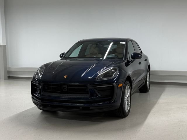2023 Porsche Macan -'s photo