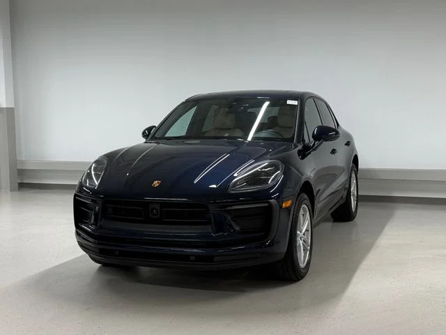 2023 Porsche Macan -'s photo