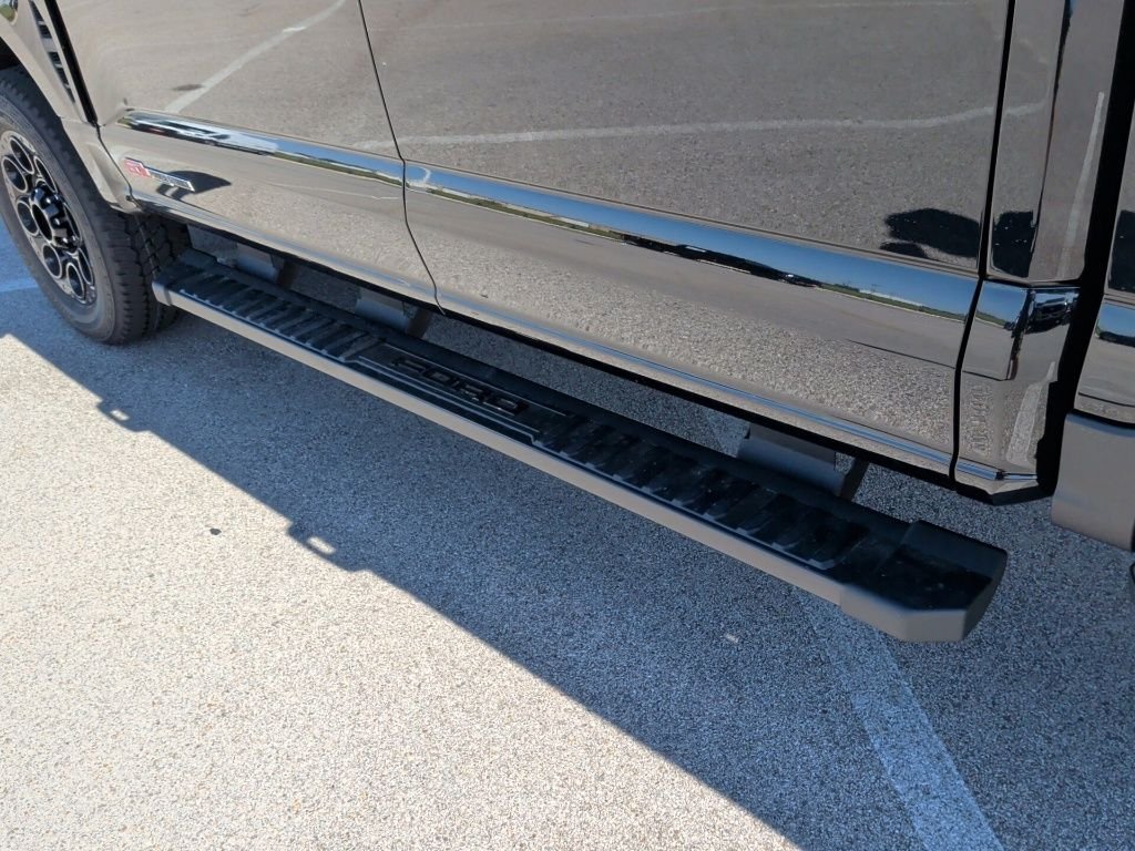 New 2026 Agate Black Metallic Ford F-250® Lariat® image 48