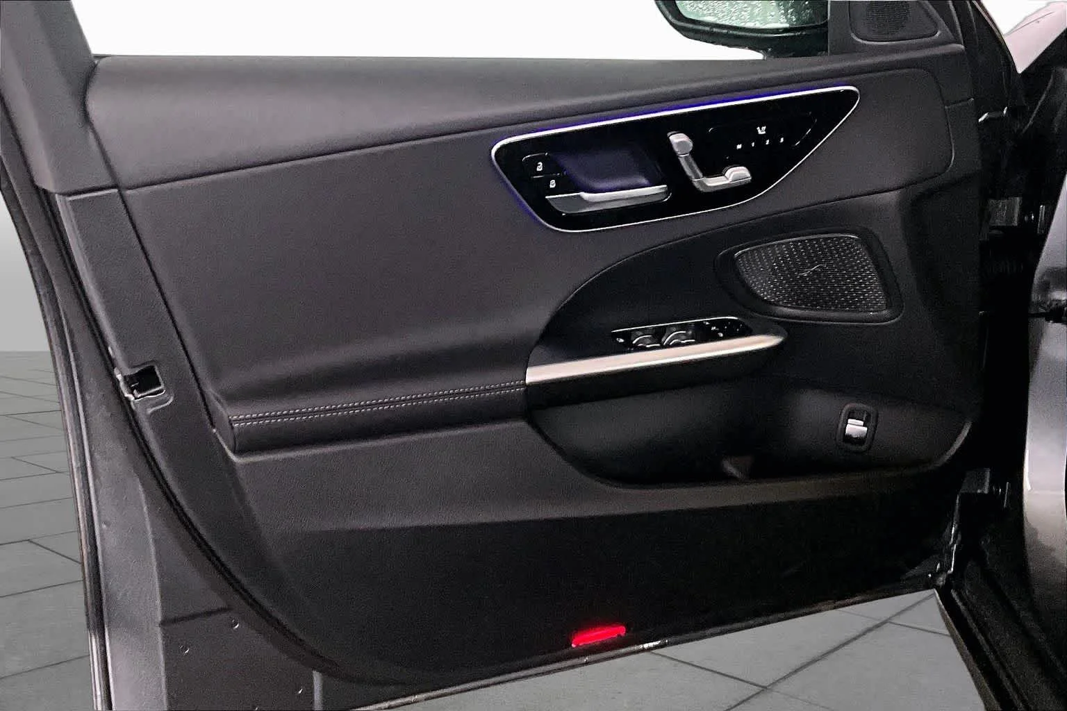 New 2026 Selenite Grey Metallic Mercedes-Benz C 300 image 12