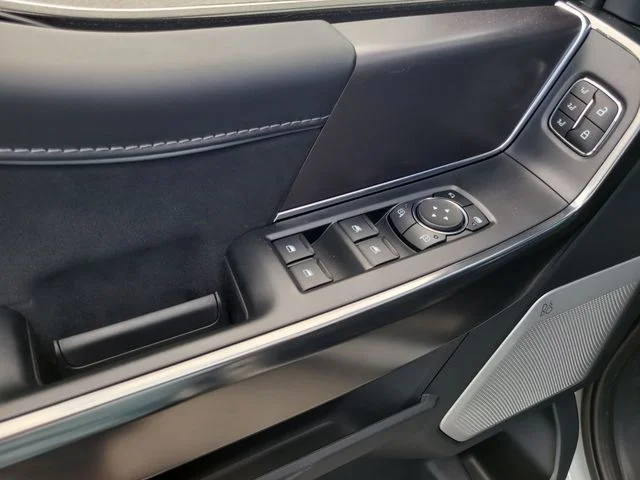 New 2026 Avalanche Ford Platinum image 16