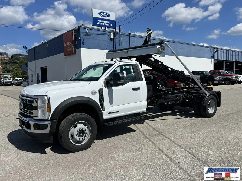 New 2026 Oxford White Ford XL image 2