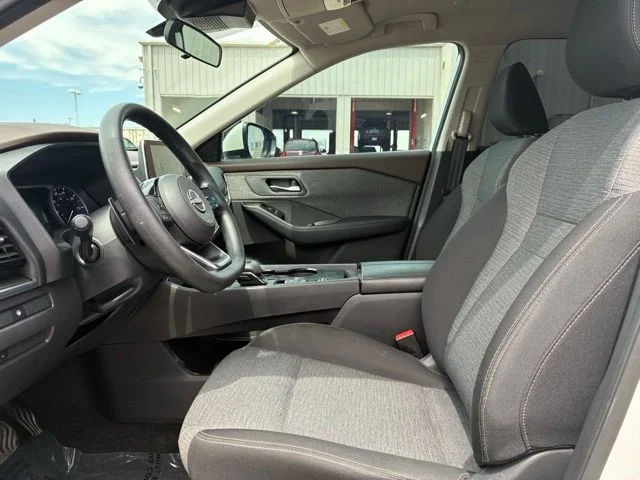 2022 Nissan Rogue SV - Photo 7