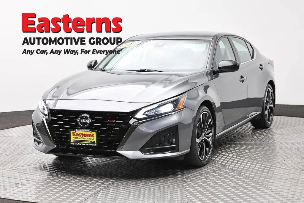 Used 2023 Gray Nissan 2.5 SR image 1