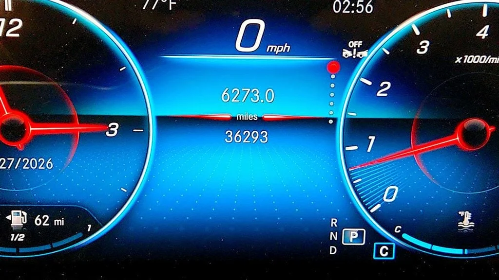 Used 2023 Polar White Mercedes-Benz GLB 250 4MATIC® SUV w/ Premium Package & Panorama Roof image 14