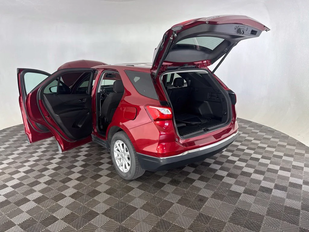 Used 2018 Red Chevrolet LT image 18