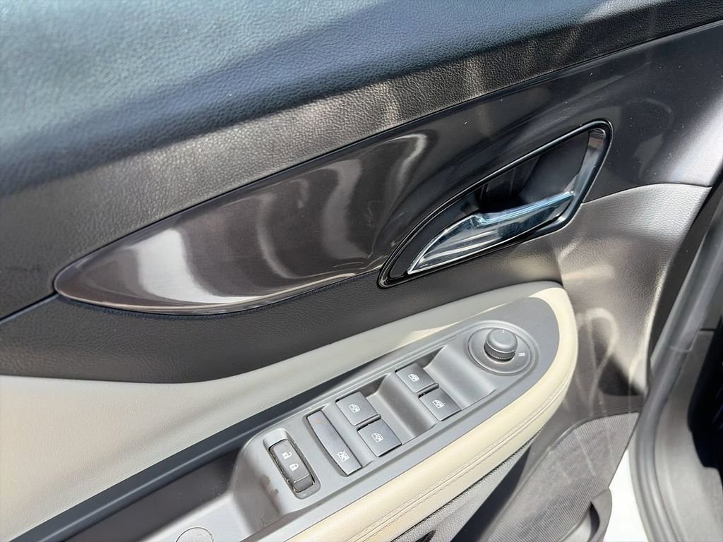 Used 2020 White Buick Preferred image 14