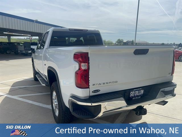 Used 2024 Summit White Chevrolet LT image 3