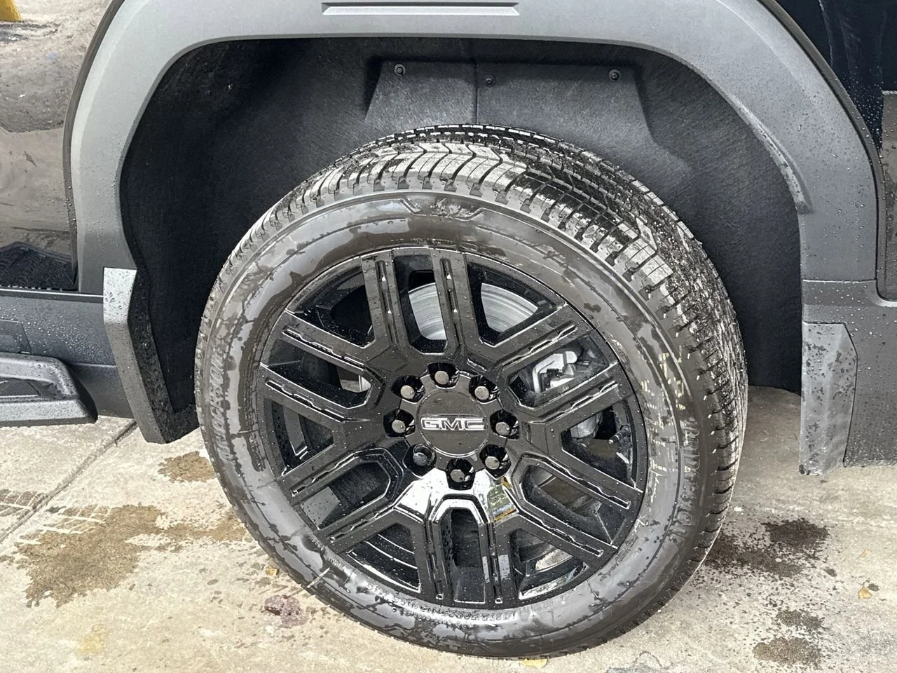 2026 GMC Sierra EV Elevation - Photo 11