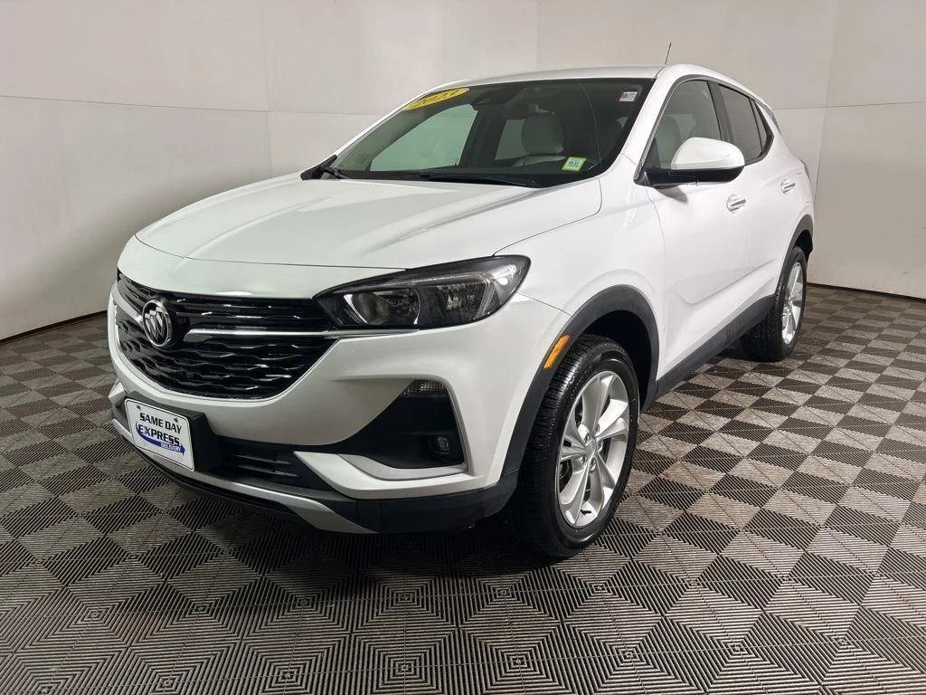 Used 2023 Summit White Buick Preferred image 11
