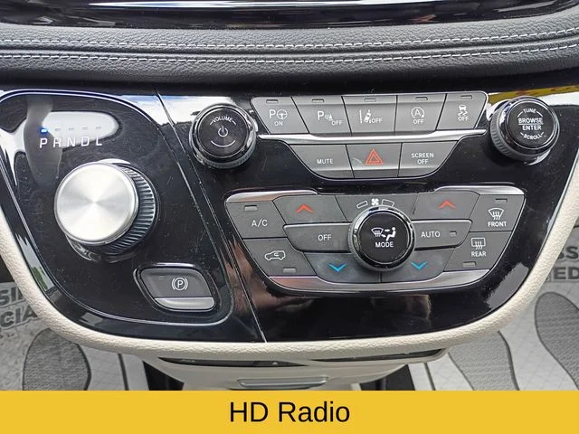Used 2023 Gray Chrysler Touring L image 19