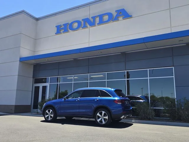 Used 2022 Starling Blue Metallic Mercedes-Benz GLC 300 image 20