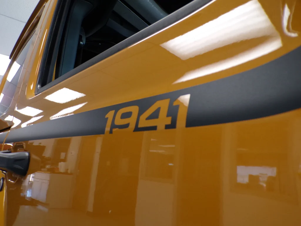 New 2026 Goldilocks Exterior Paint Jeep Rubicon X image 10