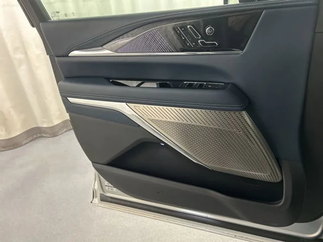 2025 Cadillac Escalade IQ Luxury 2 - Photo 25