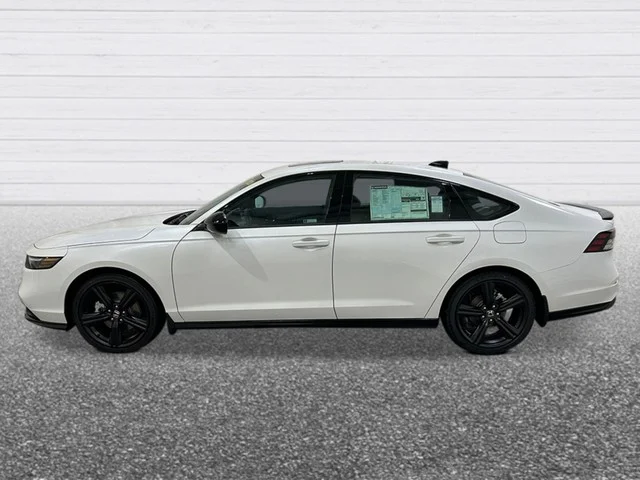 New 2026 Platinum White Pearl Honda Sport-L image 3