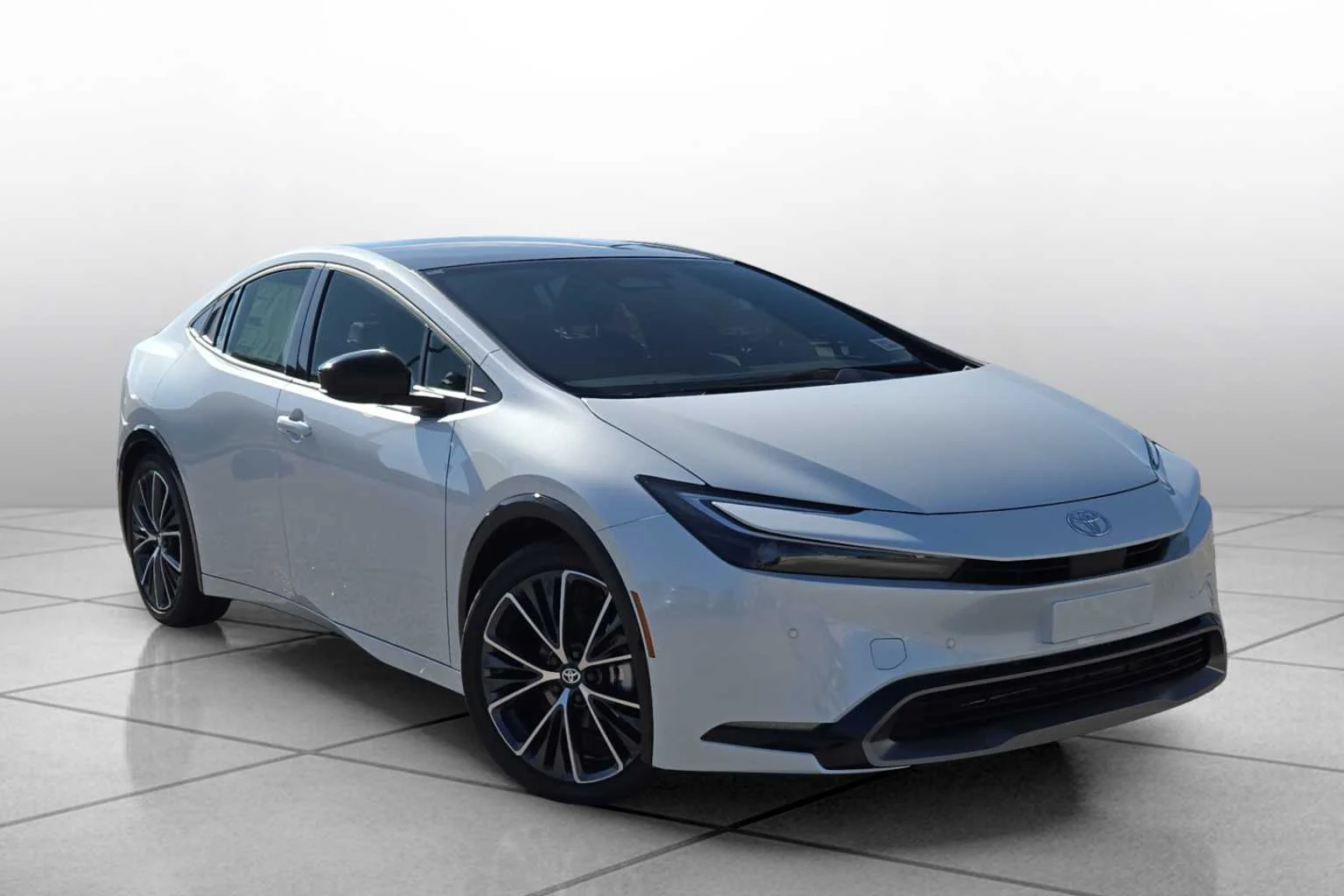 New 2027 Wind Chill Pearl Toyota XLE image 2