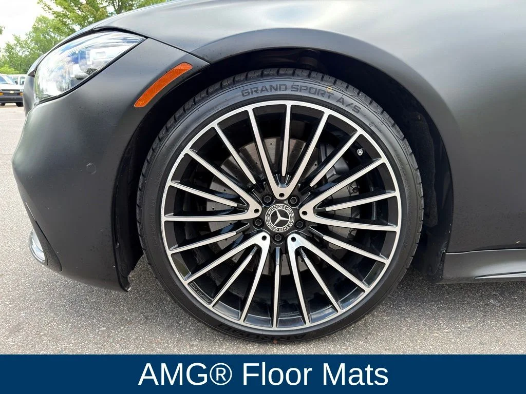 Used 2022 Beige Mercedes-Benz S 580 image 12