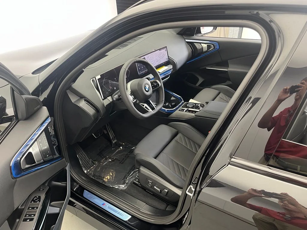 New 2026 Black Sapphire Metallic BMW 30 xDrive image 16