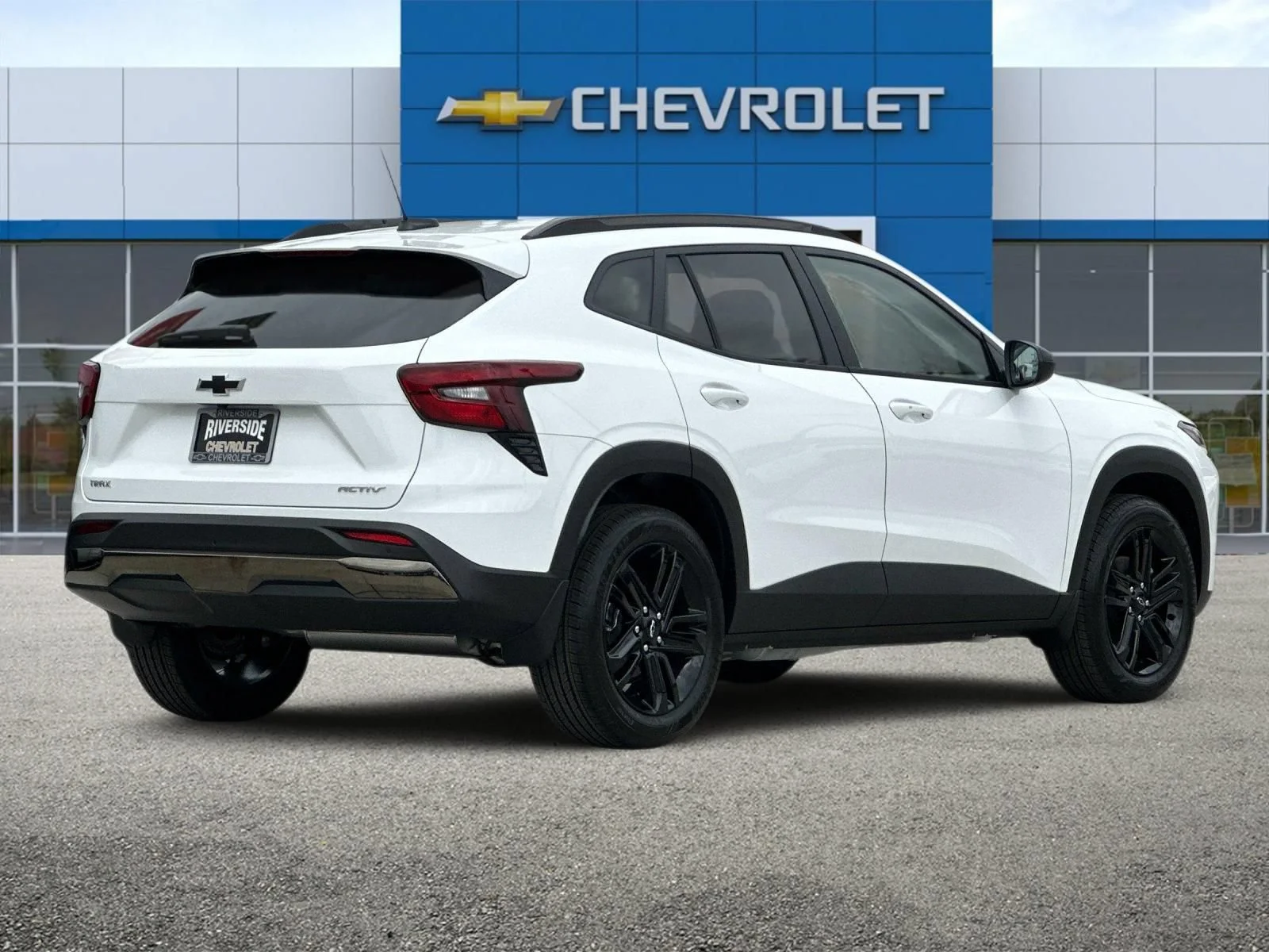 New 2026 Summit White Chevrolet ACTIV image 4