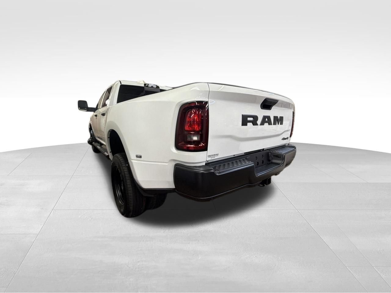 New 2026 Bright White Clear-Coat Exterior Paint RAM Tradesman image 3