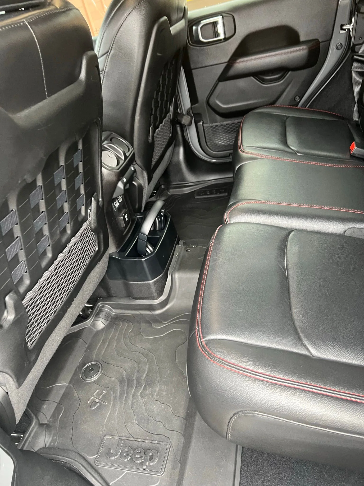 Used 2020 Gray Jeep Unlimited Rubicon image 13