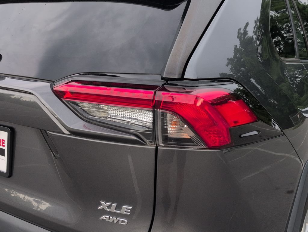 Used 2020 Gray Toyota XLE image 5
