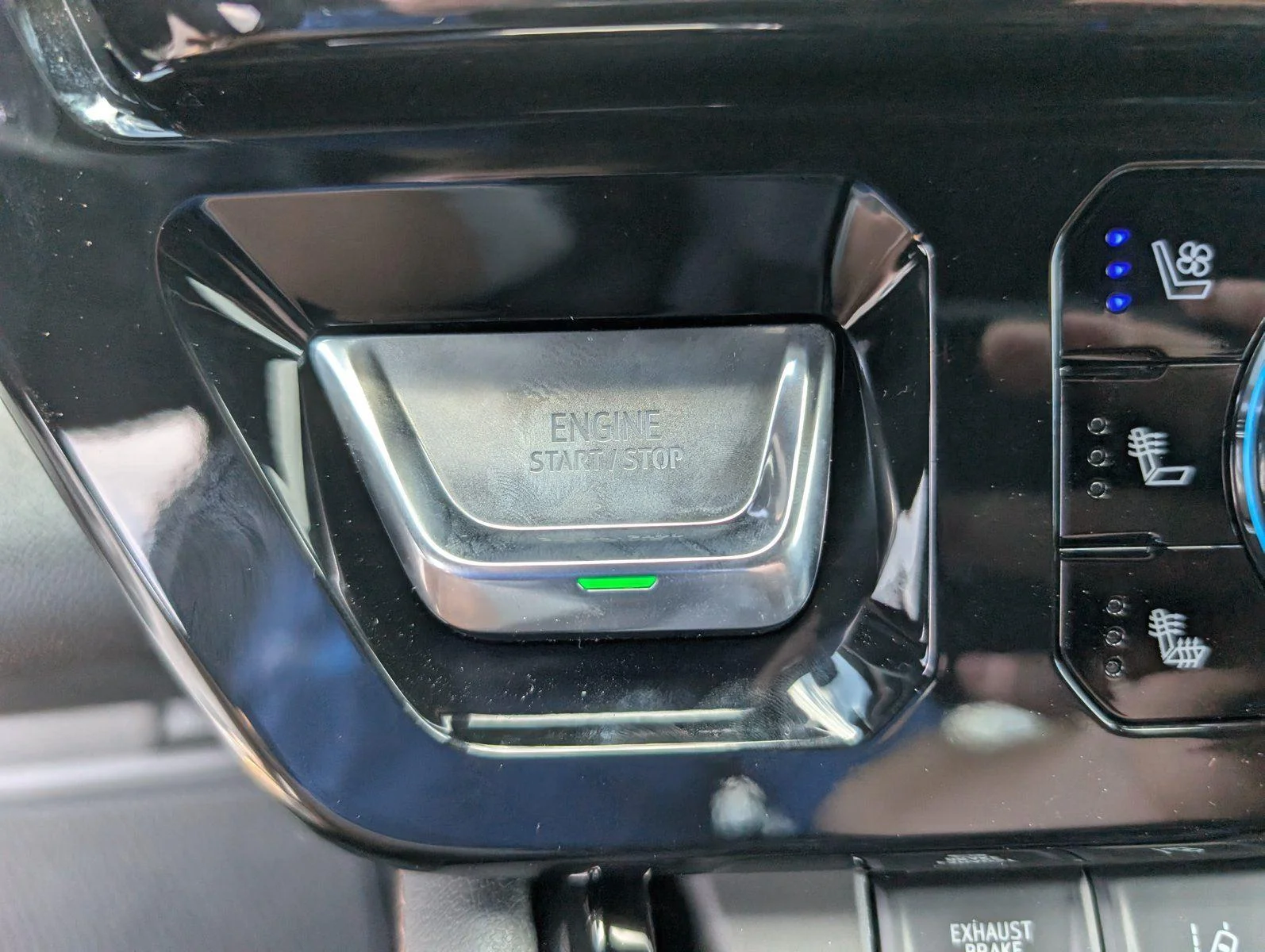 New 2026 Sterling Metallic GMC AT4 image 26