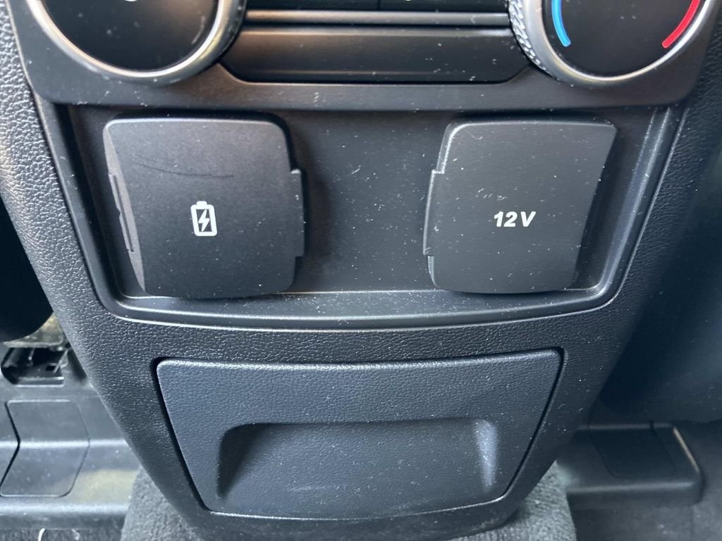 Used 2023 White Ford XLT image 18