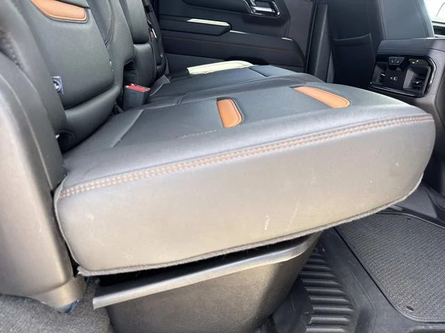 Used 2024 White GMC AT4 image 16