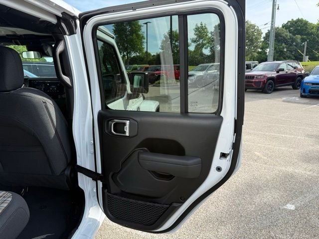 New 2026 Bright White Clear-Coat Exterior Paint Jeep 85th Anniversary Edition image 25