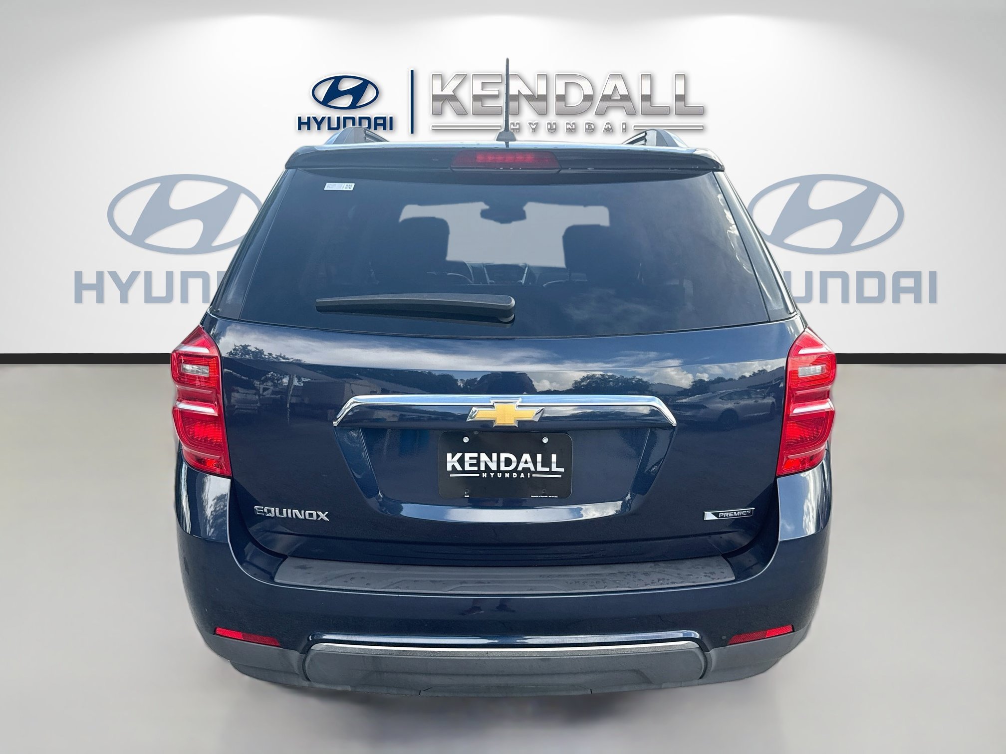 Used 2017 Blue Velvet Metallic Chevrolet Premier image 5